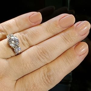 Brilliant 3ct, 3stone cz plat/sterling silver ring